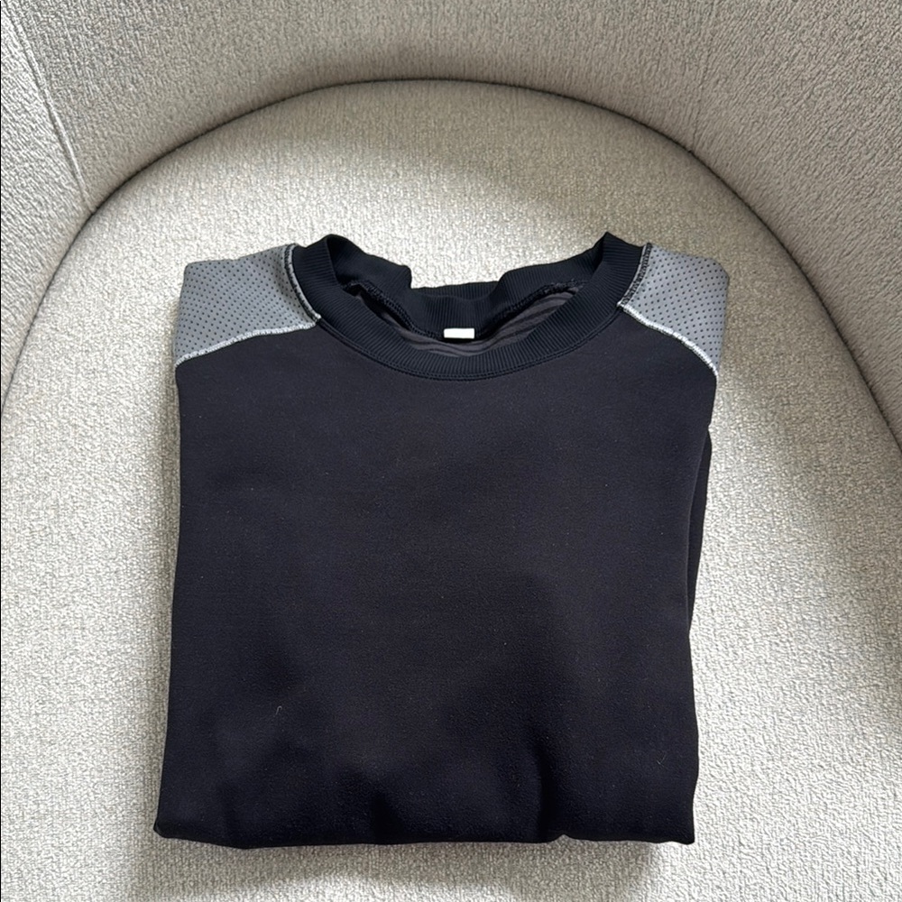 Lululemon Reflective In A Flash Long Sleeve Sweatshirt